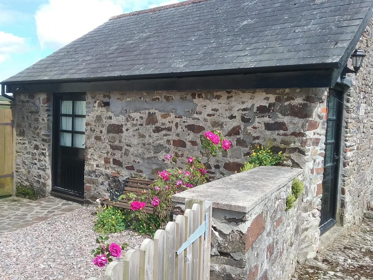 The Old Workshop Vila Knowstone Exterior foto